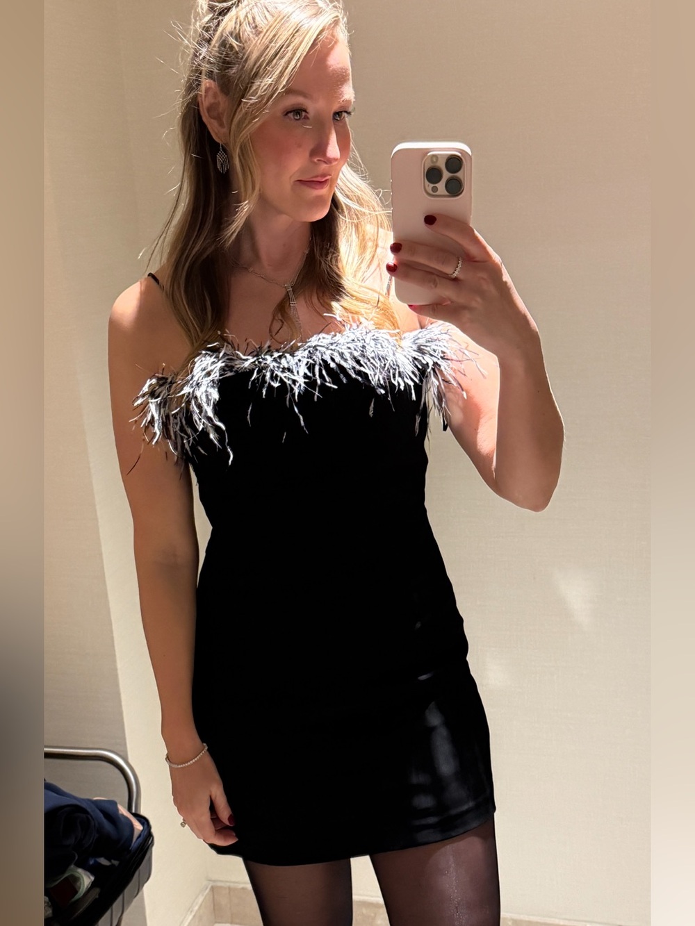 STRAPLESS DRESS WITH FEATHER DETAIL - Picture 7 of 8